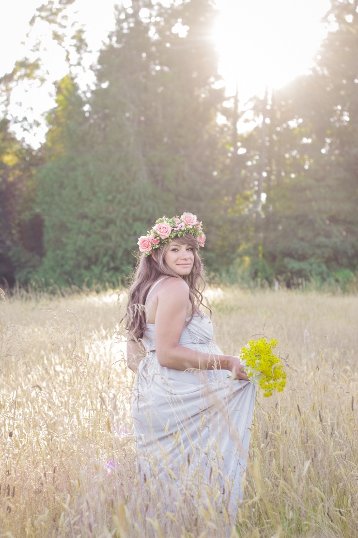 Sunlit Maternity Photos | Home, by Kristina